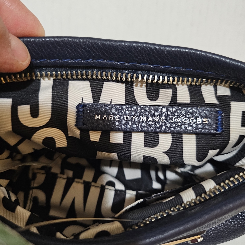 Marc by Marc Jacobs Navy Blue Pebbled Leather Crossbody Bag with Silver Hardware - Picture 7 of 12